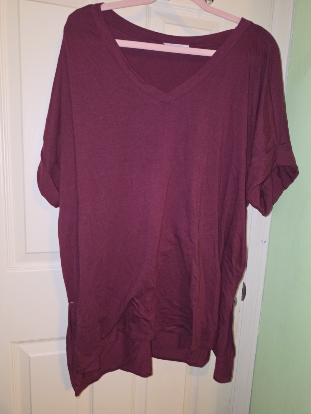 Zenana Outfitters V-Neck Short Sleeve Top - Burgundy